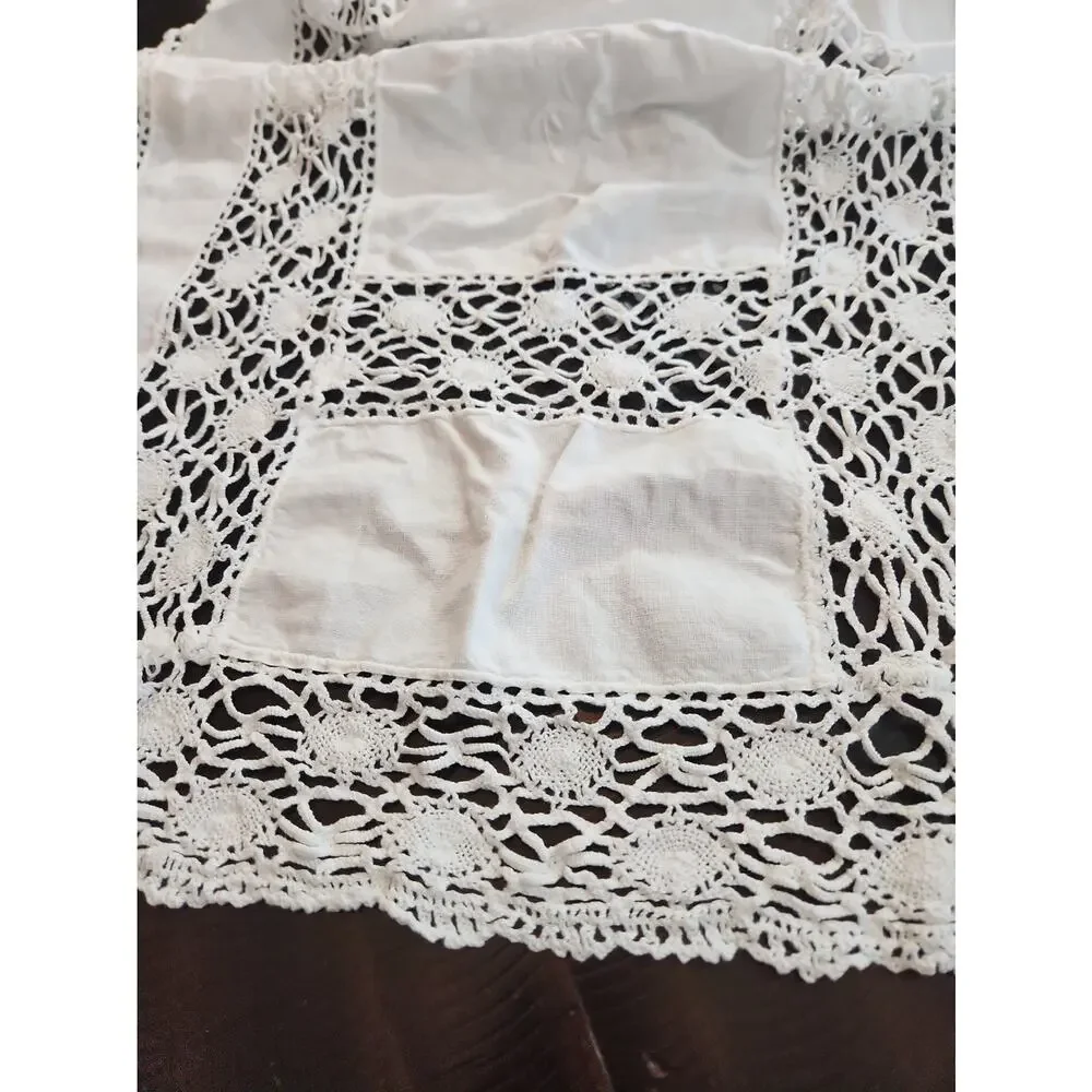 Vintage Handmade Crochet Lace Table Runner White Linen Floral 75x24